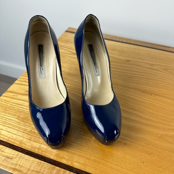 Brian Atwood dark blue patent leather heels - Picture 1 of 5